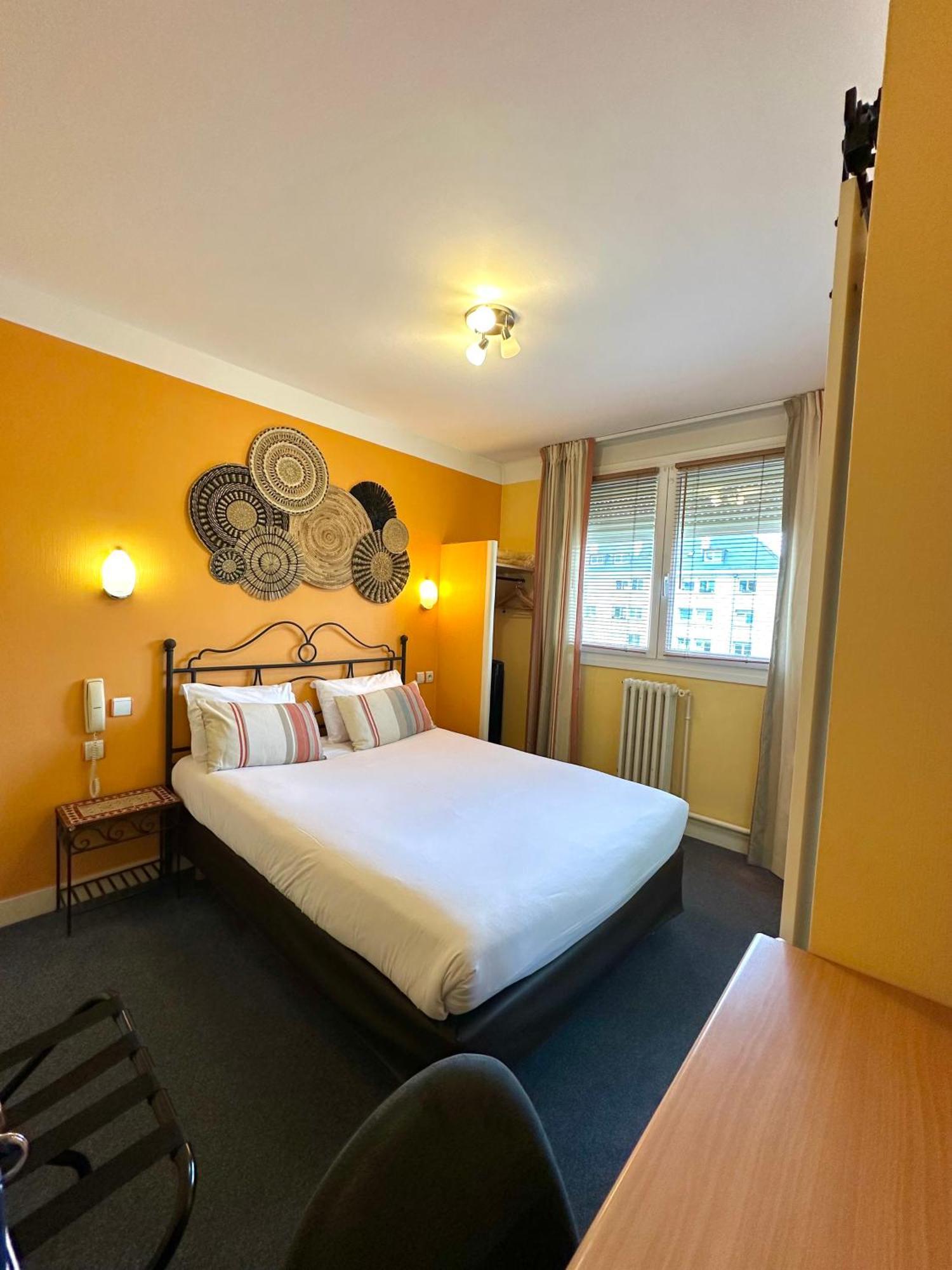 Hotel De Caen Phòng bức ảnh