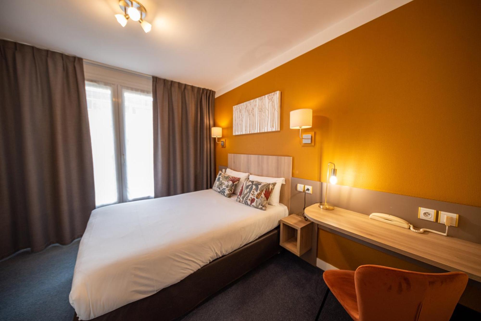 Hotel De Caen Ngoại thất bức ảnh